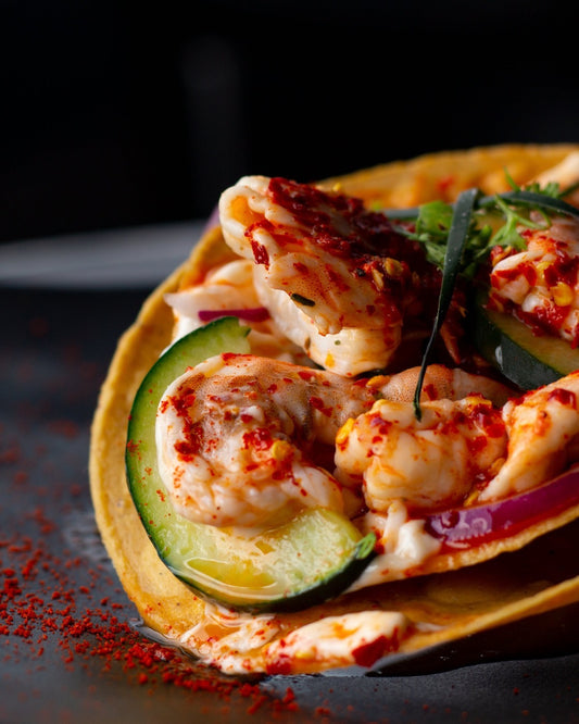 Tacos Gambas, Légumes de Saison et Sauces Pimentées
