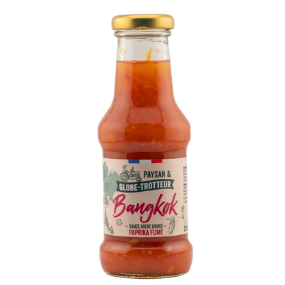 Bouteille de sauce piquante Bangkok, aigre-douce au paprika fume, gamme Paysan et Globe-Trotteur de L'Atelier Cabanon